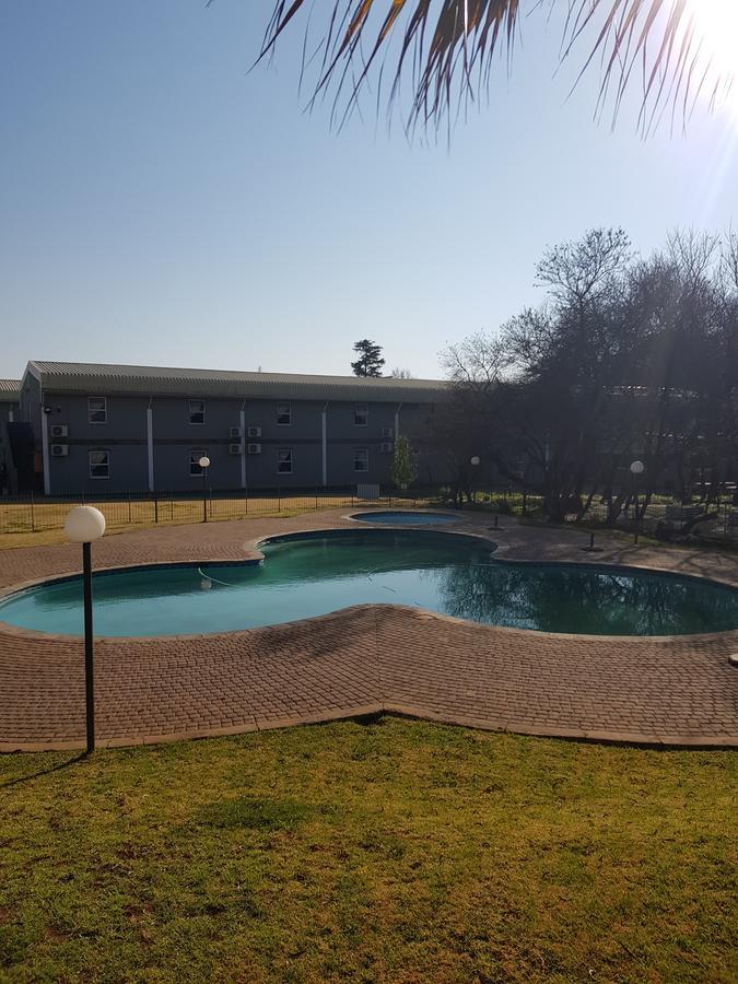 Be My Guest Hotel Conference Sasolburg Kültér fotó